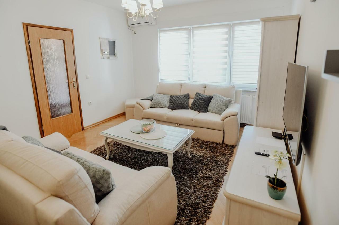 Apartman M5 Dakovo Exterior photo