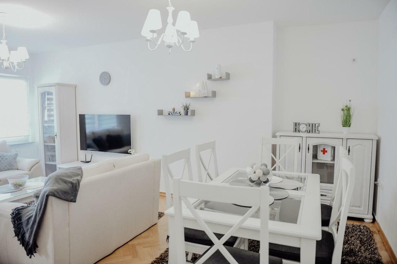 Apartman M5 Dakovo Exterior photo